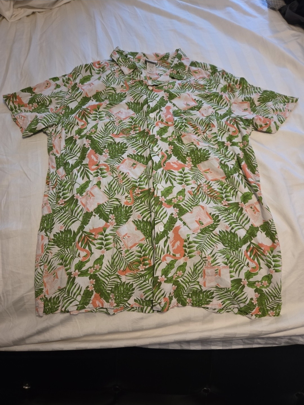 MTV Green & Pink Tropical Print Button-Down Shirt